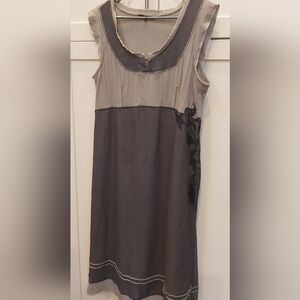 Solola sleeveless midi dress